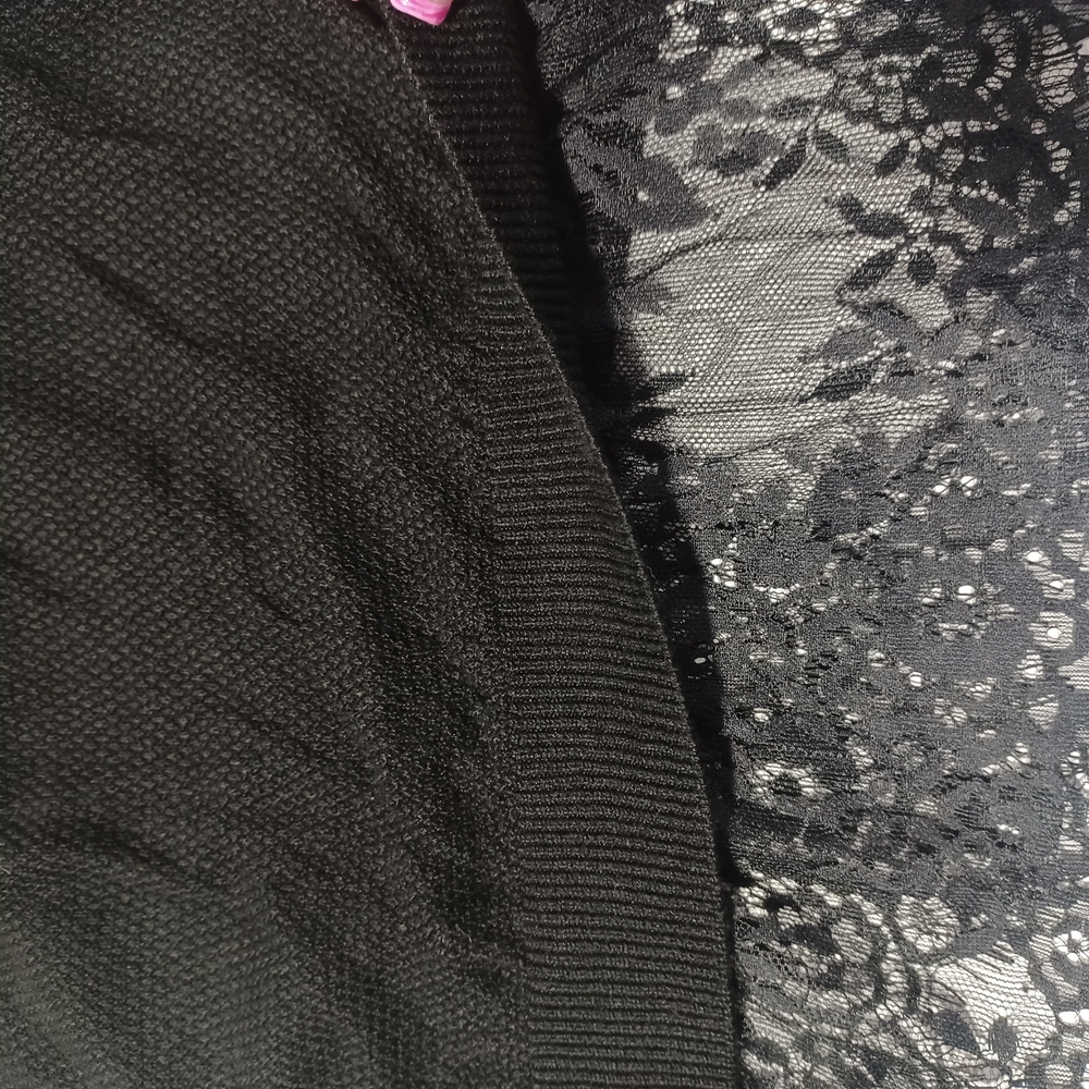 Franchesca's Black Cold Shoulder Tunic With Delicate Lace Hem - Picture 4 of 8